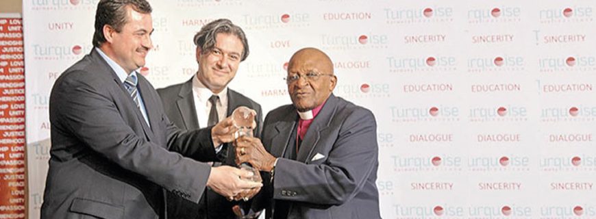 Archbishop Desmond Tutu awarded Gulen Peace award